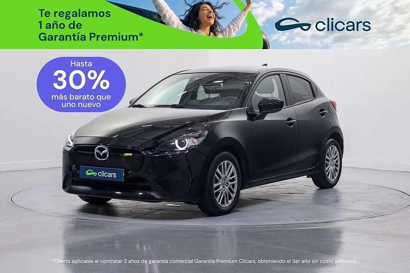 Usado Mazda 2 Signature 90 CV (66 kW) 2023 Negro Utilitario