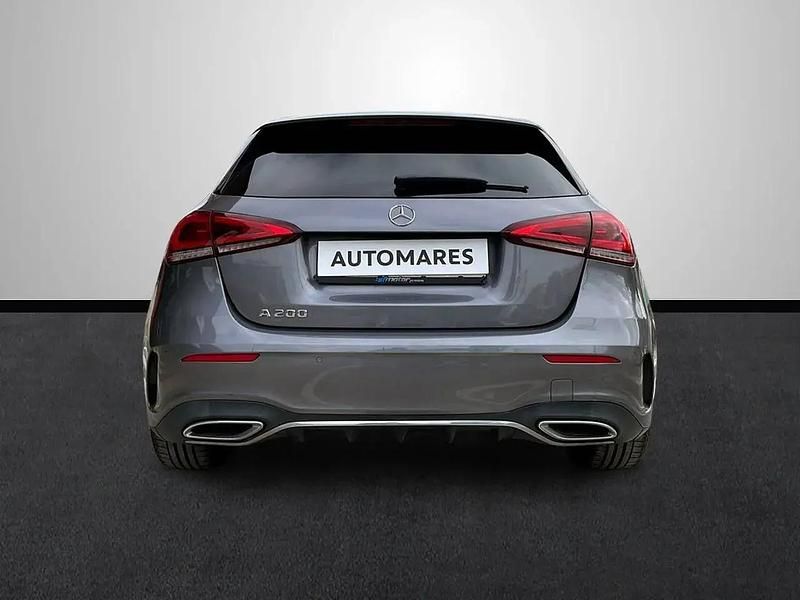 Usado Mercedes A200 163 CV (119 kW) 2019 Gris Utilitario