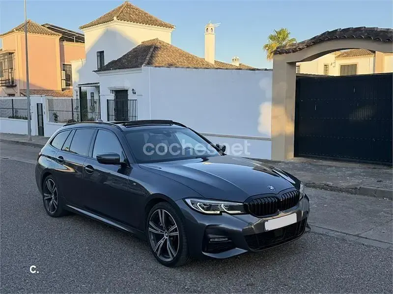 Usado BMW 330e Comfort Edition 292 CV (214 kW) 2021 Gris / plata Familiar