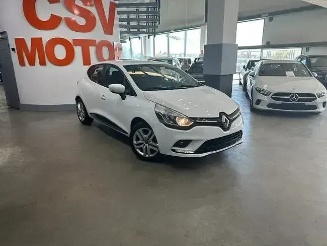 Usado Renault Clio IV Business 91 CV (66 kW) 2019 Blanco Berlina