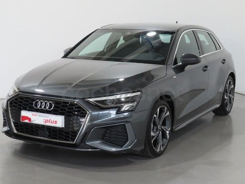 Usado Audi A3 S-Line 150 CV (110 kW) 2025 Gris / plata Berlina
