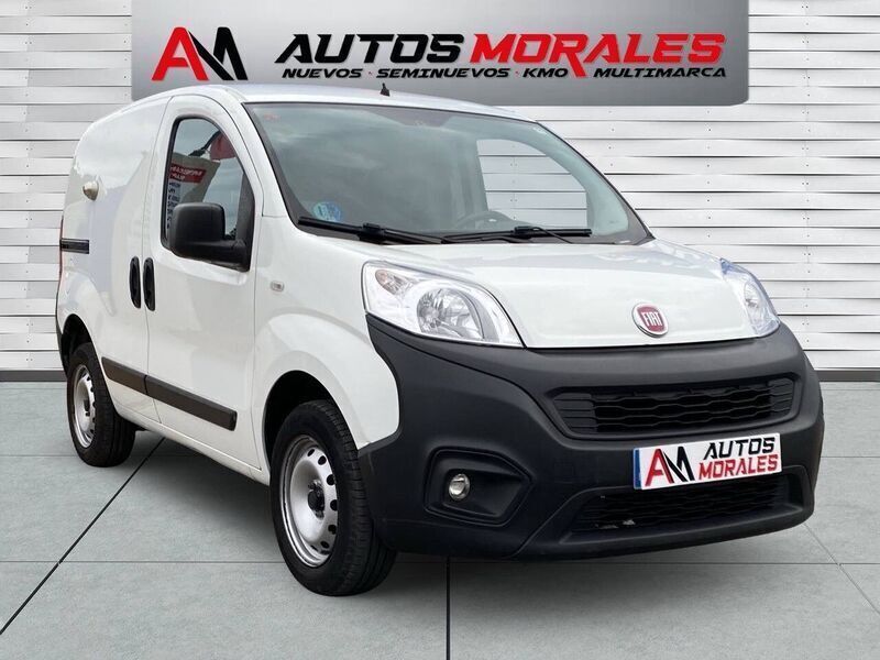 Usado Fiat Fiorino 77 CV (56 kW) 2018 Blanco Monovolumen