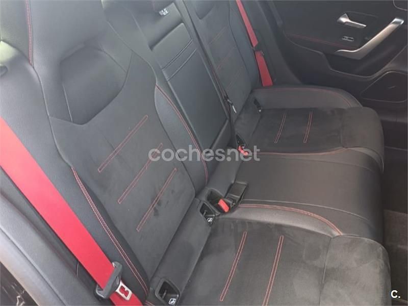 Usado Mercedes A45 AMG 421 CV (309 kW) 2020 Negro Berlina