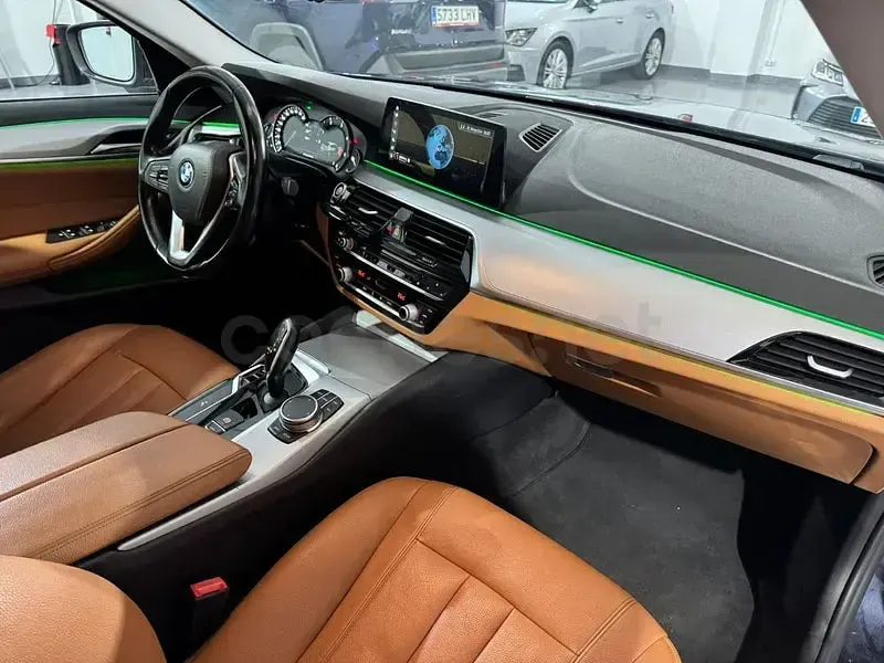 Begagnad BMW 520 Efficient Dynamics 190 HK (139 kW) 2018 Blå Sedan