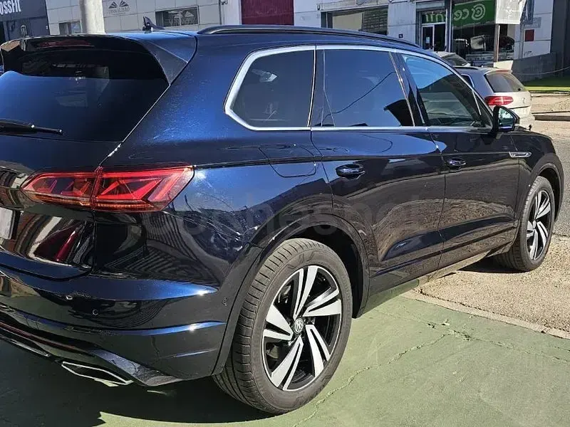 Usado VW Touareg R-line 286 CV (210 kW) 2020 Blanco SUV