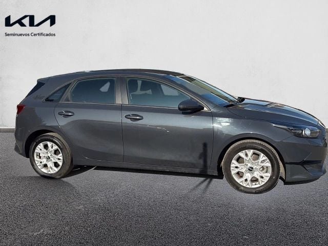 Usado Kia Ceed 101 CV (74 kW) 2023 Sedán Utilitario