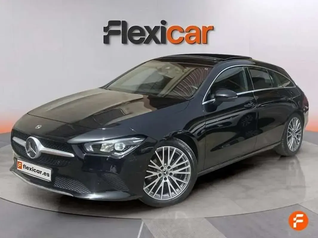 Usado Mercedes CLA180 Shooting Brake 136 CV (100 kW) 2022 Negro Familiar