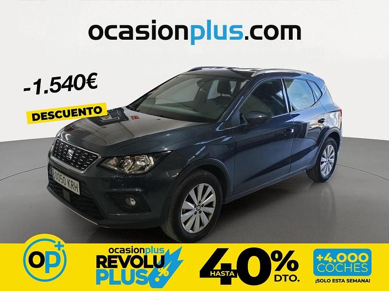 Usado Seat Arona Ecomotive 115 CV (84 kW) 2018 Gris SUV