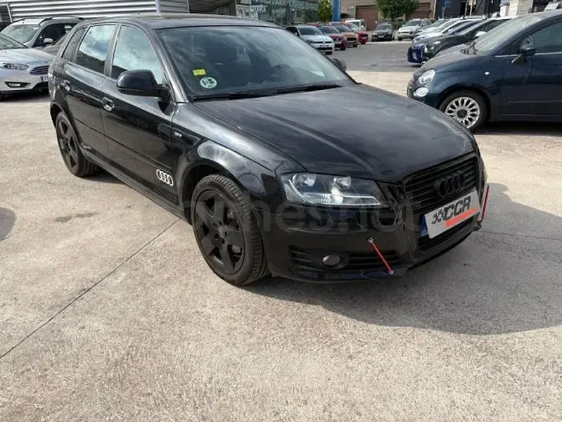 Usado Audi A3 Ambition 105 CV (77 kW) 2009 Negro Utilitario