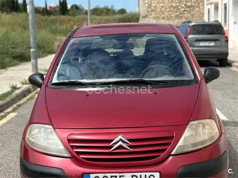 Usado Citroën C3 70 CV (51 kW) 2005 Rojo Berlina