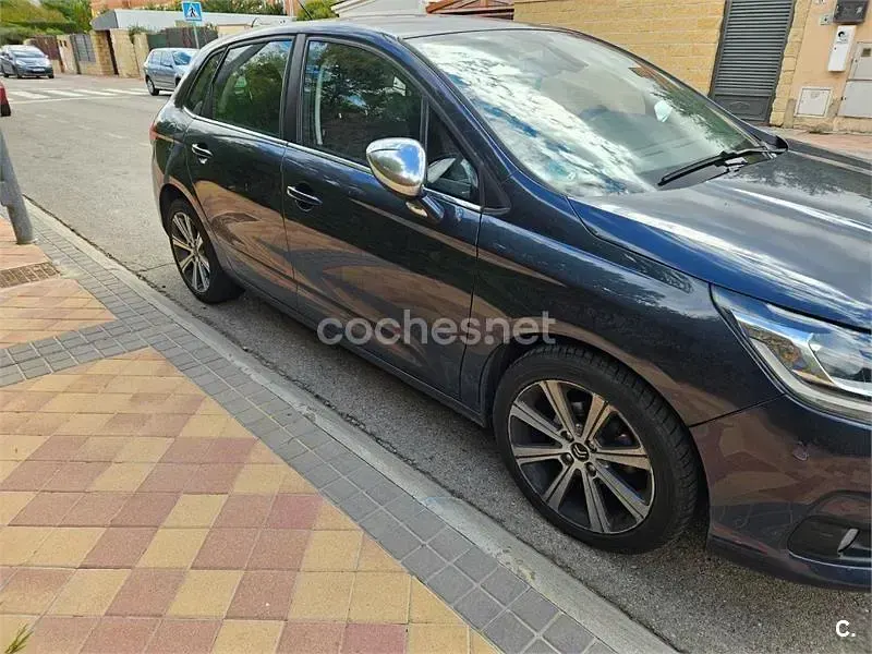 Usado Citroën C4 Feel 110 CV (80 kW) 2015 Azul Berlina