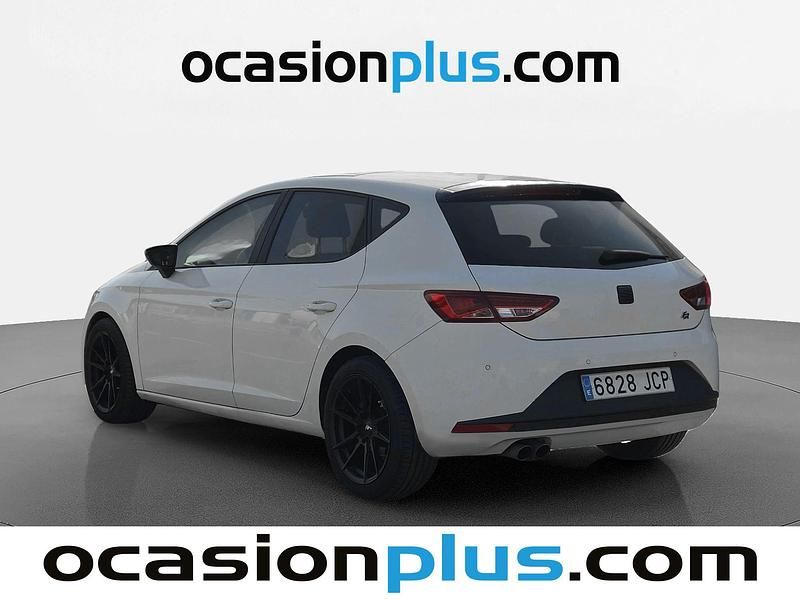 Usado Seat Leon FR 150 CV (110 kW) 2015 Blanco Utilitario