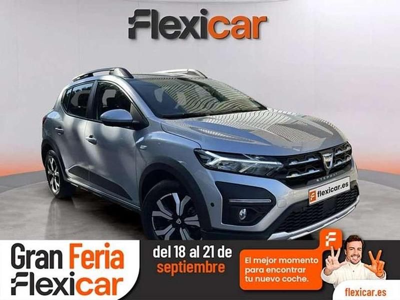 Gris Usado 2022 Dacia Sandero Comfort Utilitario | 12.490 € (Buen precio) - Imagen 1/4