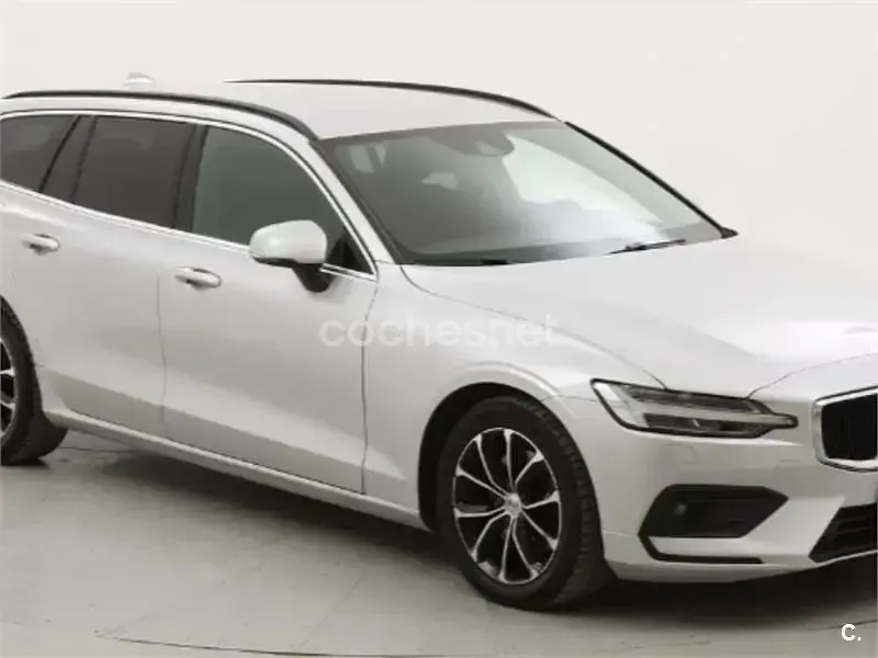 Usado Volvo V60 Momentum 197 CV (144 kW) 2021 Blanco Familiar