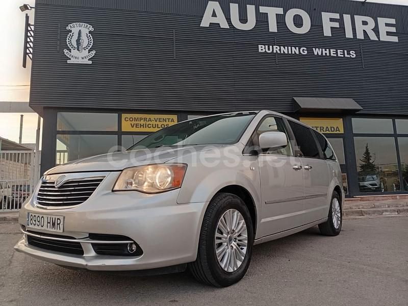 Gris / plata Usado 2012 Lancia Voyager Silver Monovolumen | 11.999 € (Buen precio) - Imagen 1/4