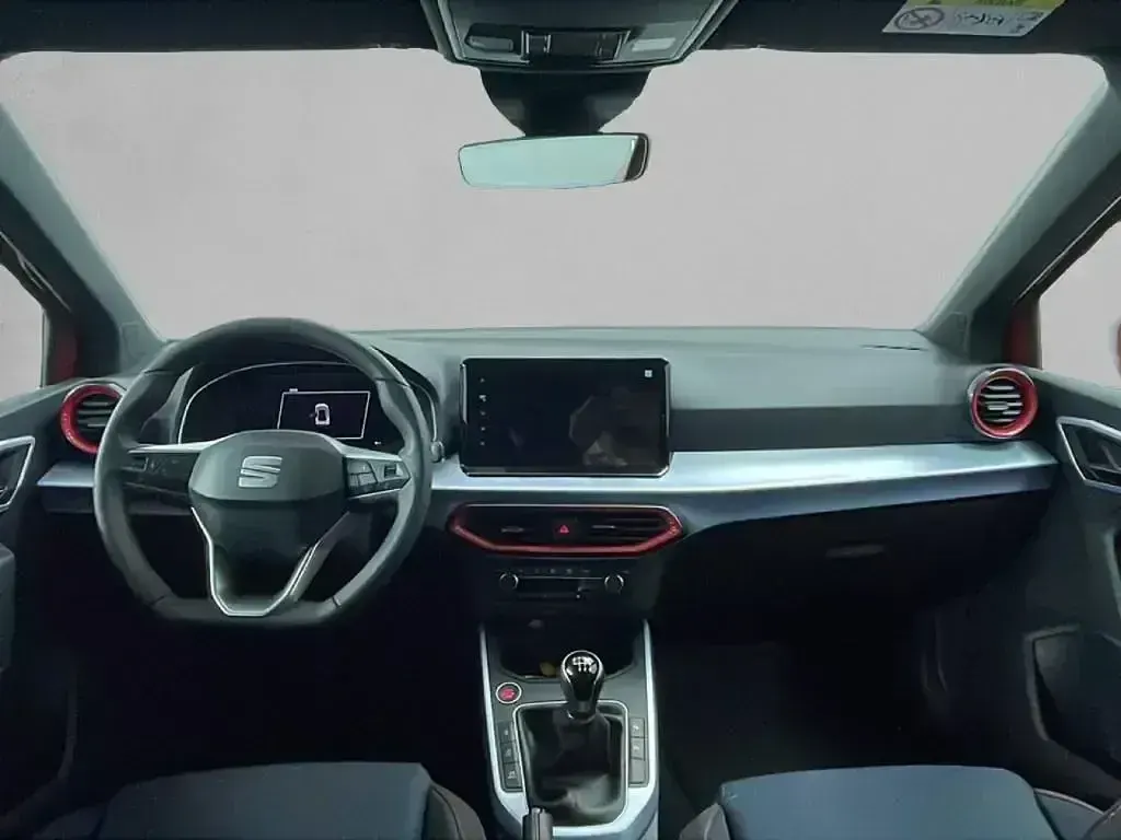 Usado Seat Arona FR 115 CV (84 kW) 2026 Rojo SUV