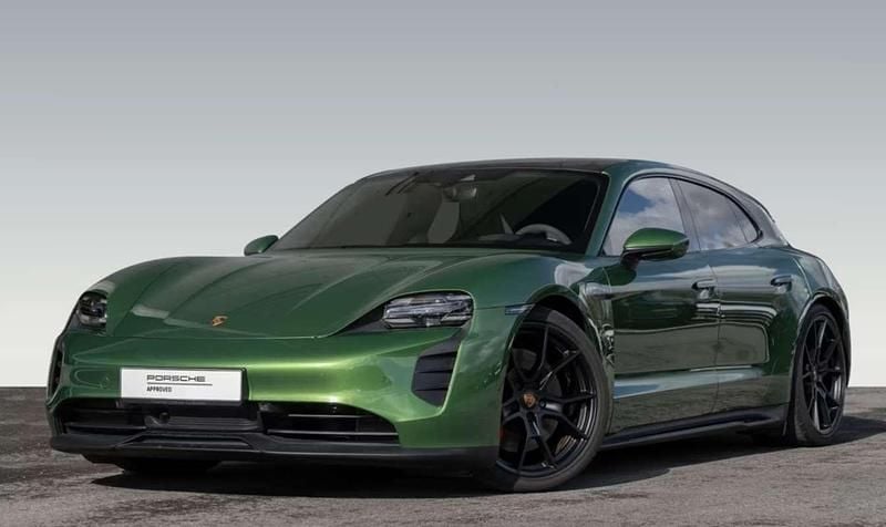 Usado Porsche Taycan Sport Turismo 439 kW (598 CV) 2022 Verde Familiar