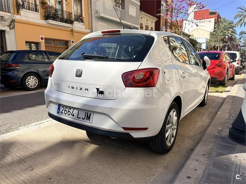 Usado Seat Ibiza Style 105 CV (77 kW) 2012 Blanco Berlina