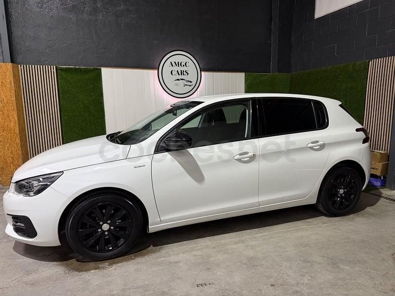 Usado Peugeot 308 Style 100 CV (73 kW) 2019 Blanco Berlina