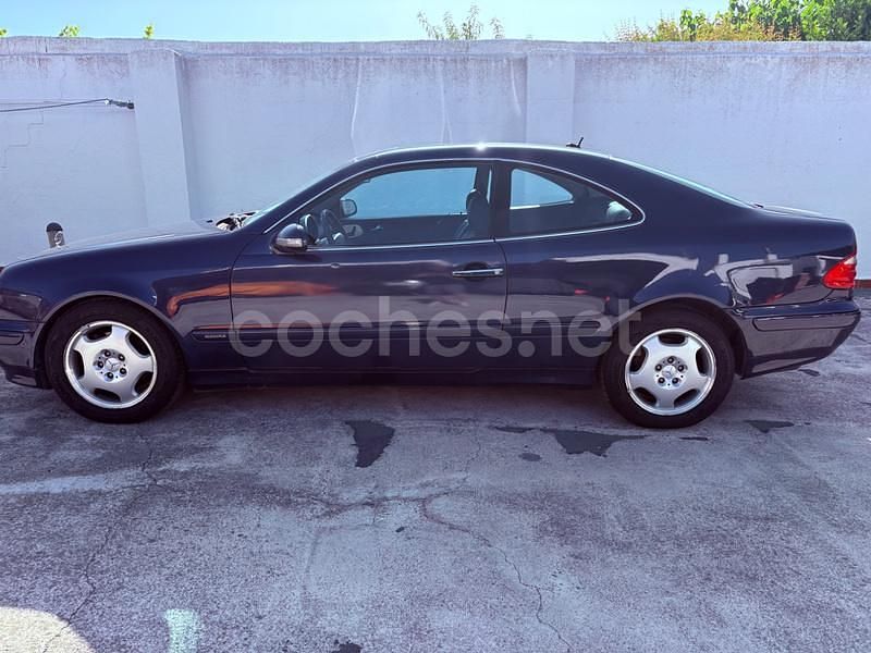 Usado Mercedes CLK320 Elegance 218 CV (160 kW) 2002 Azul Coupe