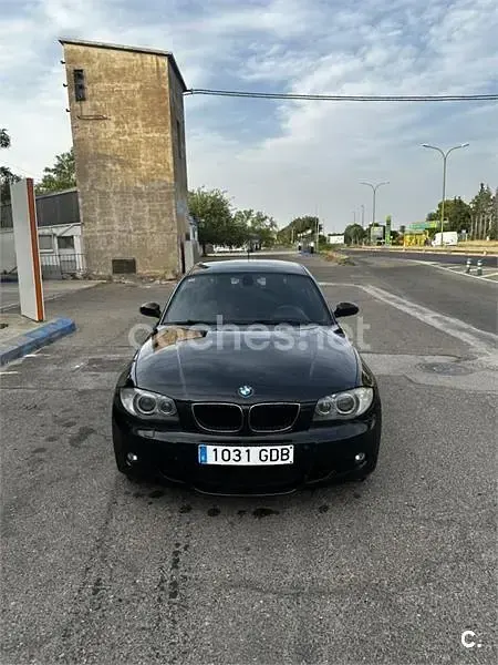 Usado BMW 118 143 CV (105 kW) 2008 Negro Utilitario