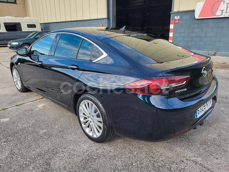 Usado Opel Insignia Ultimate 170 CV (125 kW) 2019 Negro Berlina