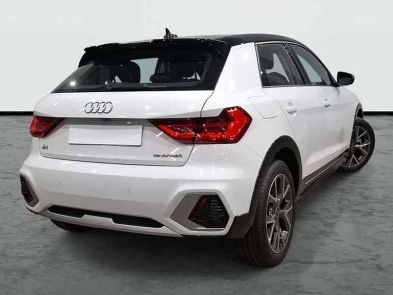 Nuevo Audi A1 Sportback S-Line 110 CV (80 kW) 2025 Blanco Utilitario