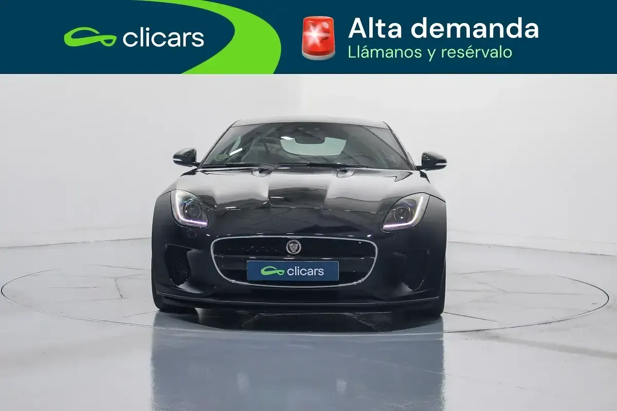 Usado Jaguar F-Type R-Dynamic 300 CV (220 kW) 2019 Negro Coupe