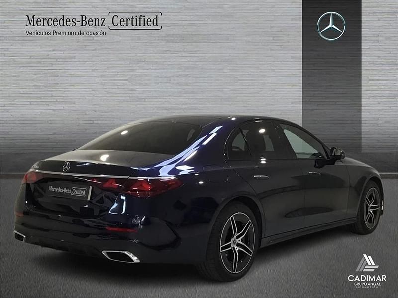 Usado Mercedes E300 AMG line 313 CV (230 kW) 2024 Azul Berlina