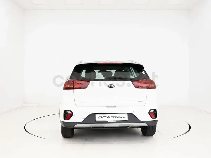 Usado Kia Niro 141 CV (103 kW) 2021 Blanco SUV