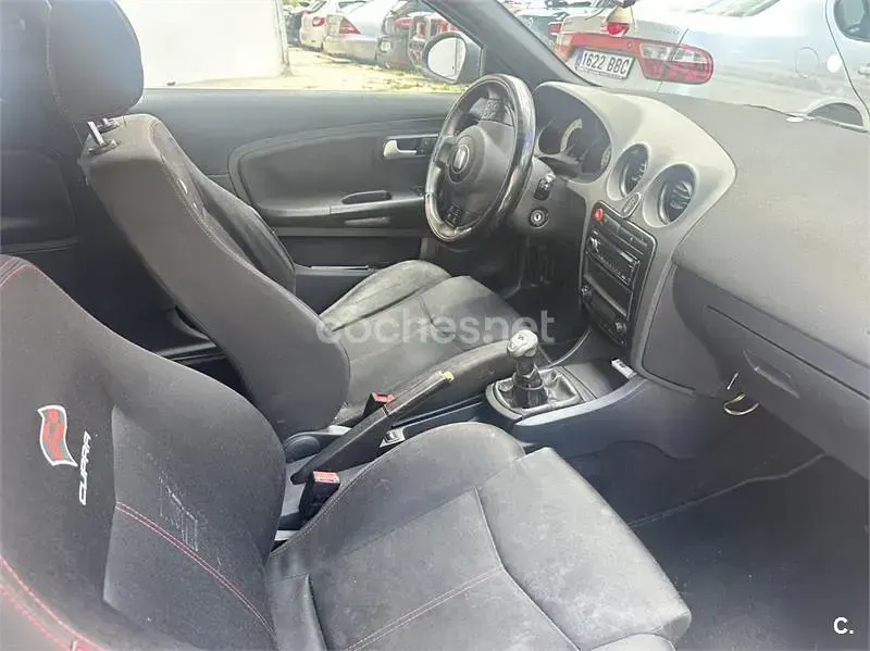Usado Seat Ibiza CUPRA 160 CV (117 kW) 2007 Negro Utilitario