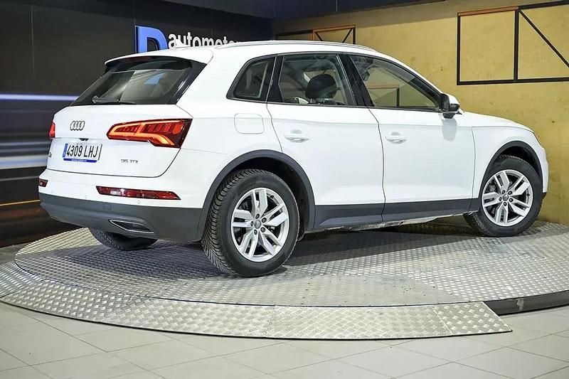 Begagnad Audi Q5 Advanced Plus 165 HK (121 kW) 2020 Vit SUV
