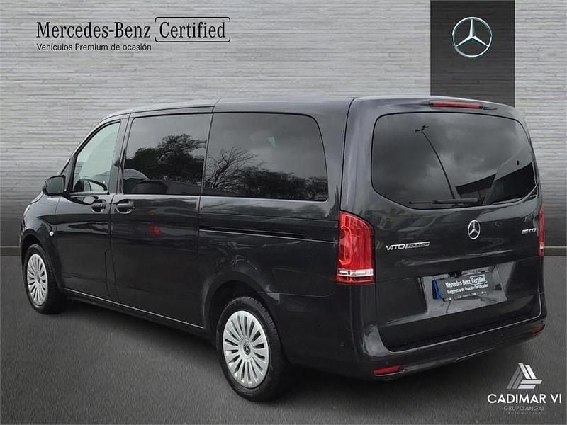 Usado Mercedes Vito 163 CV (119 kW) 2023 Gris Van