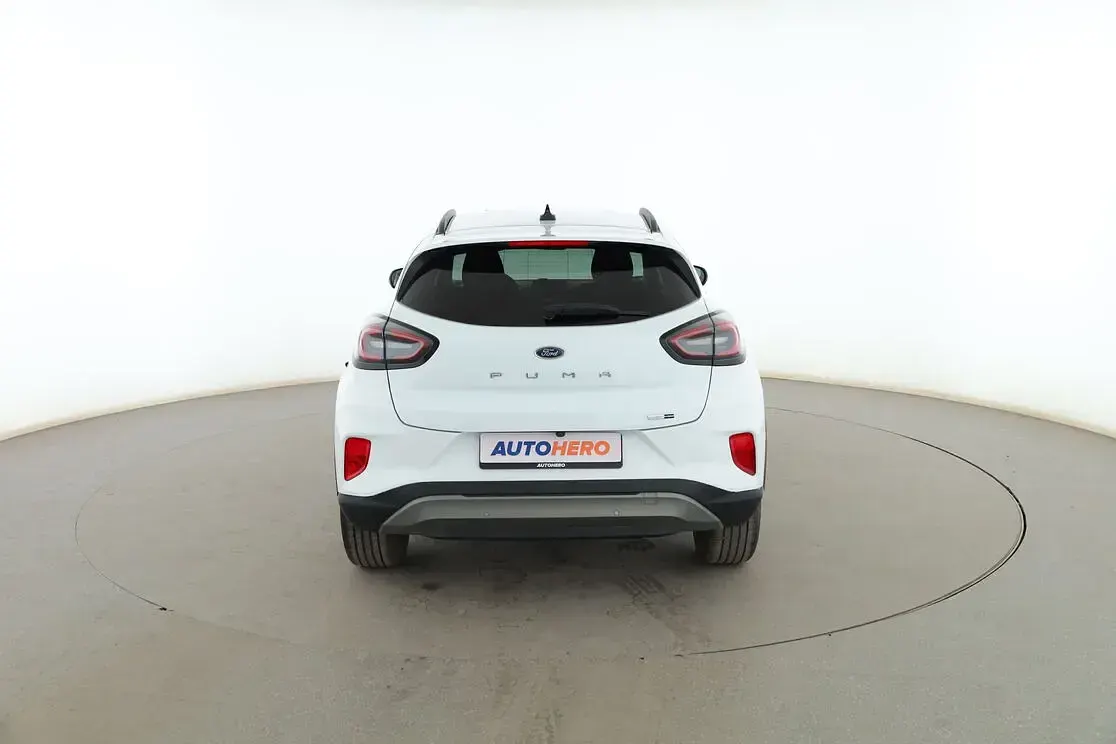 Usado Ford Puma Titanium 125 CV (91 kW) 2021 Blanco SUV
