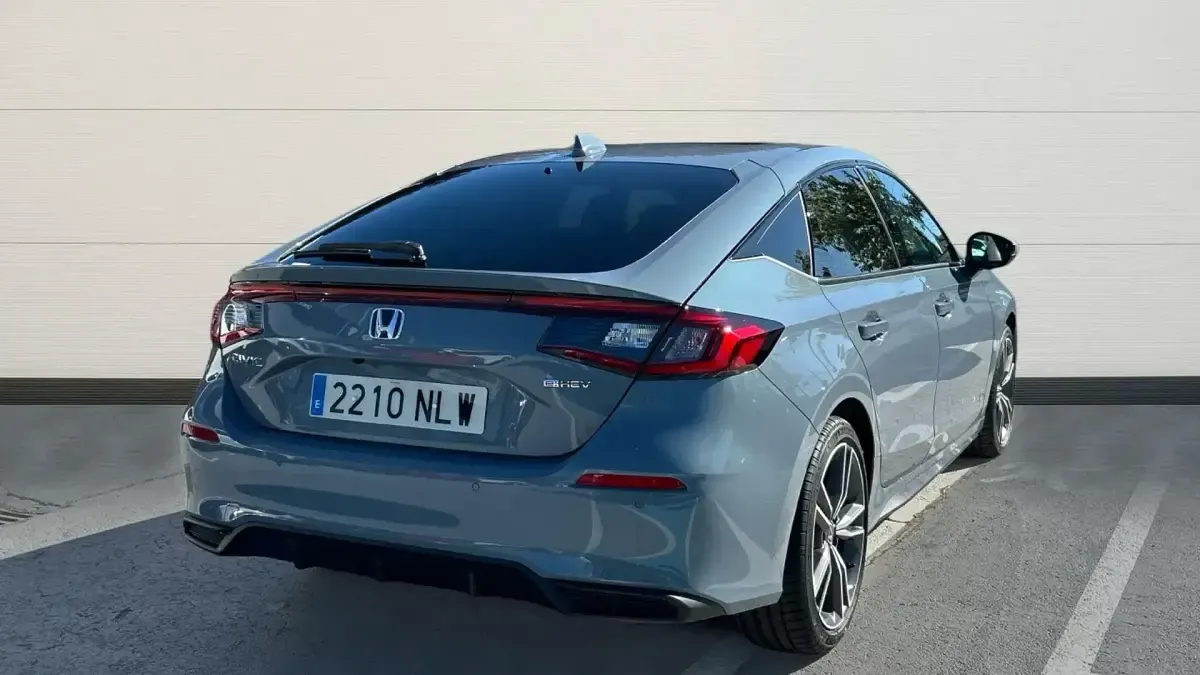 Nuevo Honda Civic Advance 184 CV (135 kW) 2026 Gris Berlina
