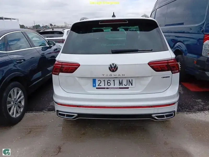 Usado VW Tiguan R-line 200 CV (147 kW) 2023 Blanco SUV