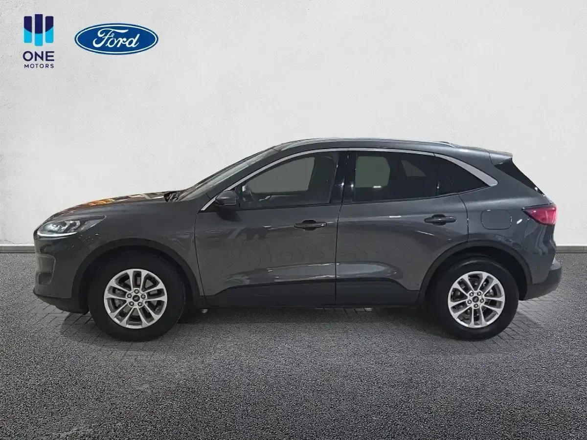 Usado Ford Kuga Titanium 120 CV (88 kW) 2022 Gris SUV