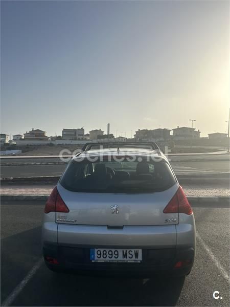 Gris / plata Usado 2012 Peugeot 3008 Premium Berlina | 6800 € (Precio justo) - Imagen 1/4