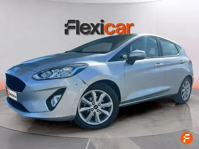 Usado Ford Fiesta Trend 75 CV (55 kW) 2021 Gris Utilitario