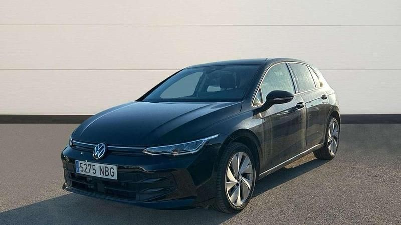 Usado VW Golf VIII 116 CV (85 kW) 2025 Negro Berlina