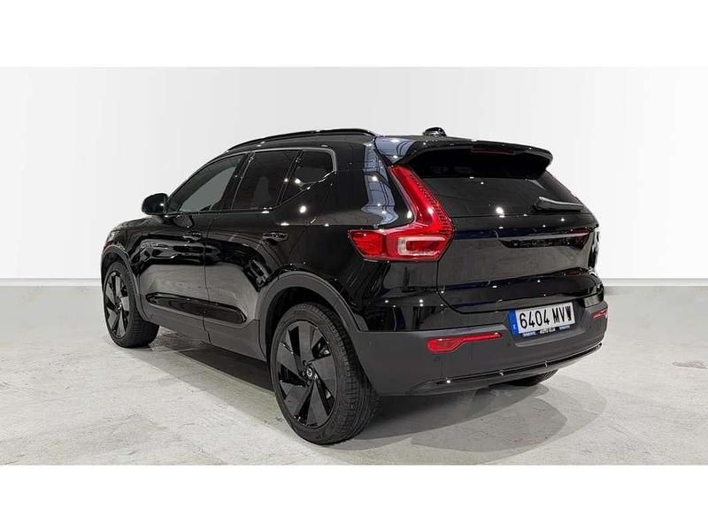 Usado Volvo XC40 Plus 163 CV (119 kW) 2024 Negro SUV