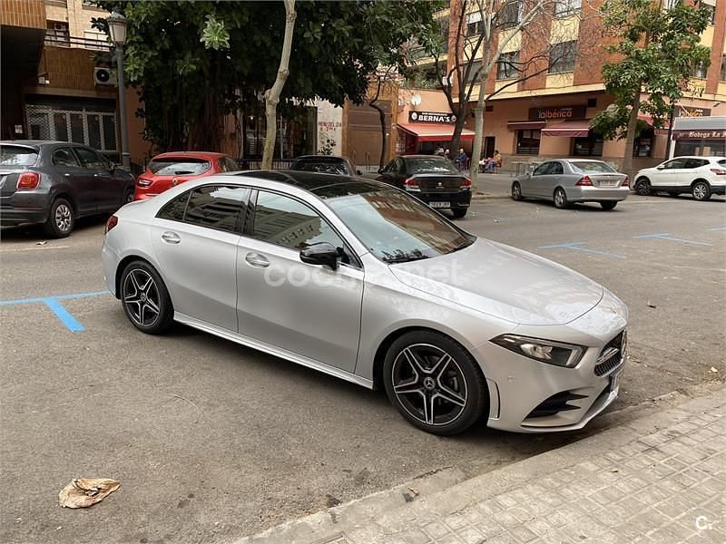 Usado Mercedes A200 163 CV (119 kW) 2019 Gris / plata Berlina