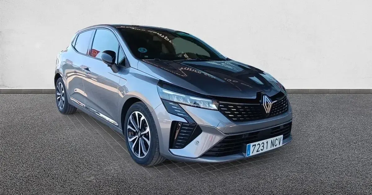 Usado Renault Clio Techno 90 CV (66 kW) 2025 Utilitario