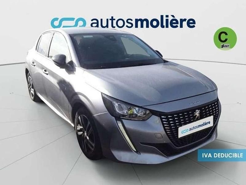 Usado Peugeot 208 Allure 102 CV (75 kW) 2023 Gris Utilitario