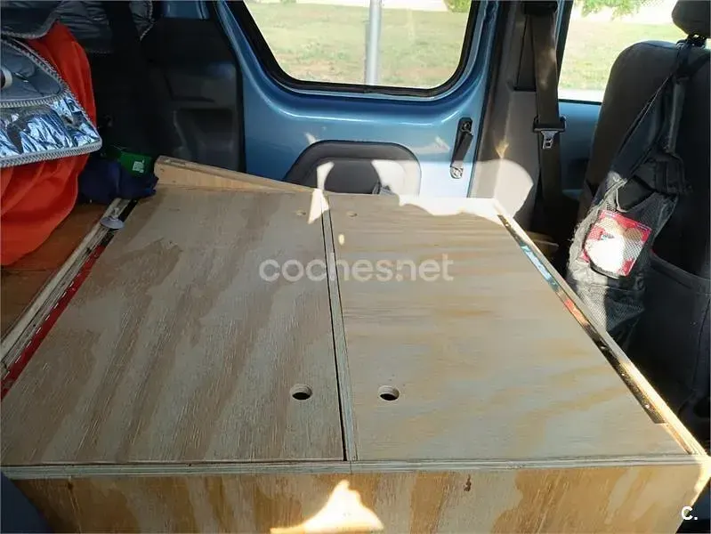 Usado Ford Tourneo Connect Trend 95 CV (69 kW) 2013 Azul Monovolumen