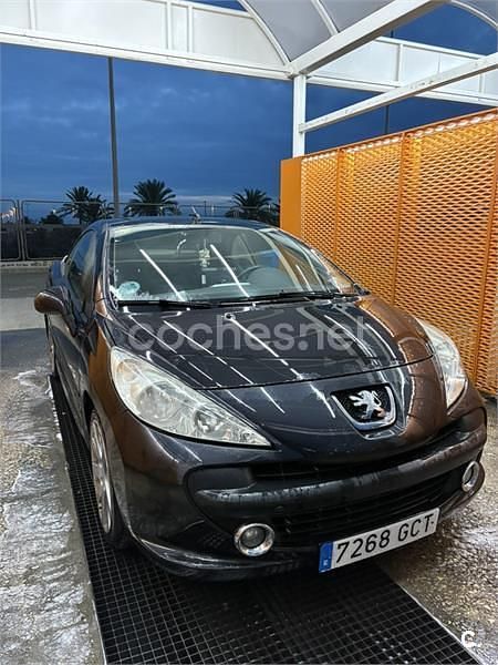 Usado Peugeot 207 CC 120 CV (88 kW) 2008 Negro Descapotable