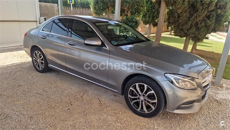 Usado Mercedes C220 170 CV (125 kW) 2015 Gris / plata Berlina