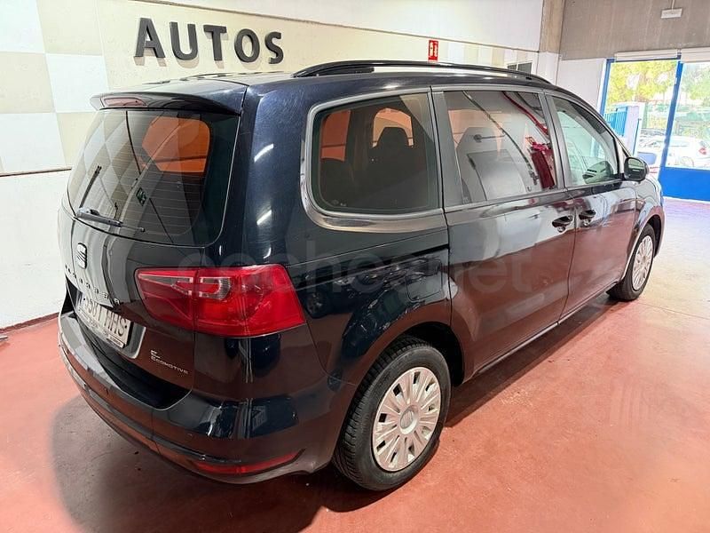 Usado Seat Alhambra Reference 140 CV (102 kW) 2011 Negro Monovolumen