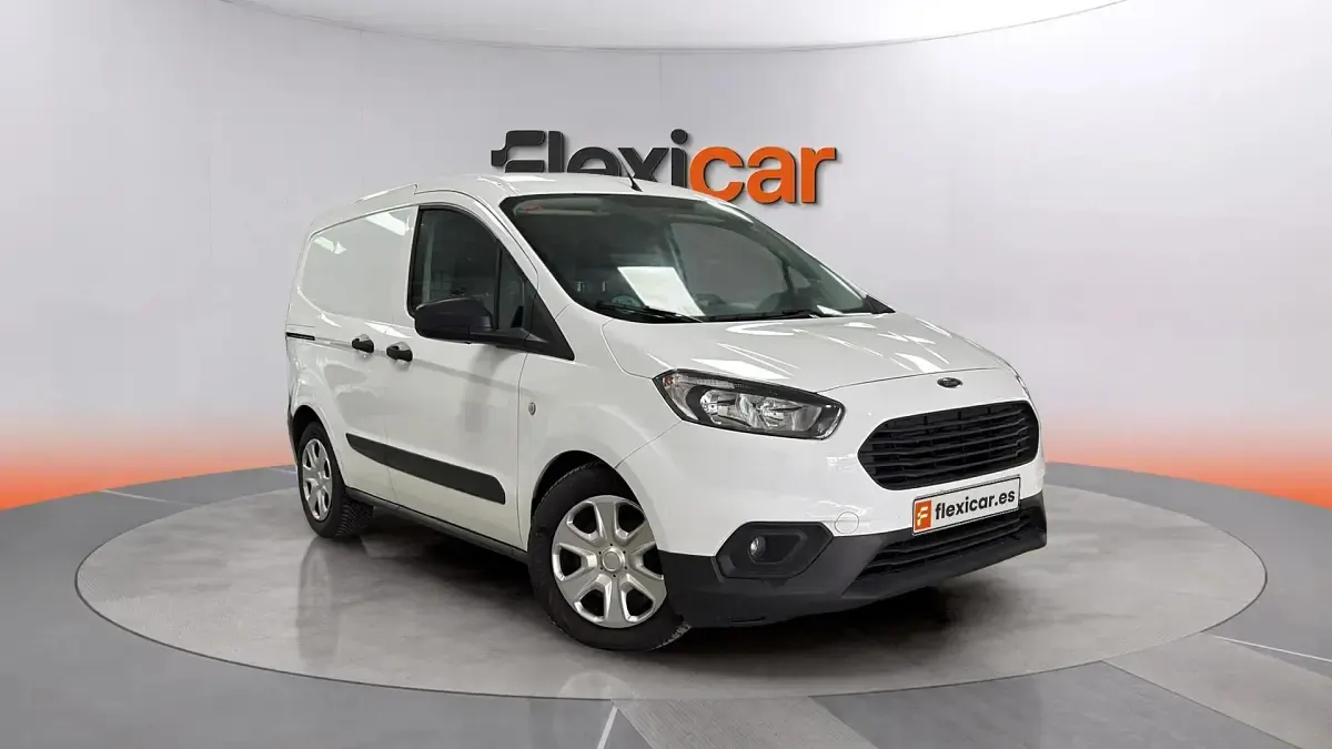 Usado Ford Transit 75 CV (55 kW) 2021 Blanco Berlina