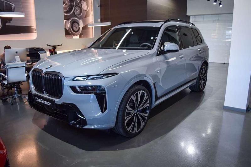 Usado BMW X7 M Sport 352 CV (258 kW) 2025 Gris SUV